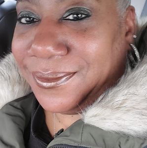 Meet your Posher, Shelly